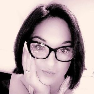 Meet your Posher, Casey